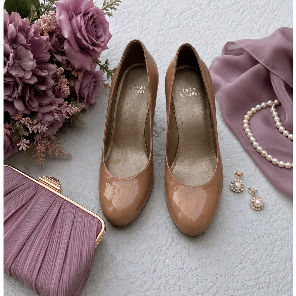 Stuart Weitzman Nude Patent Leather Platform Pumps Round Almond Toe Heels Size 8